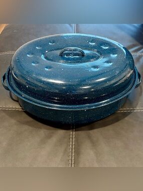 Vintage Granite Ware Oval Roasting Pan, Blue with White Speckles, 18 in